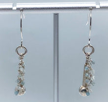 Load image into Gallery viewer, Aquamarine and silver earring
