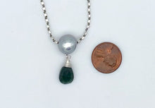 Load image into Gallery viewer, Pearl and emerald necklace
