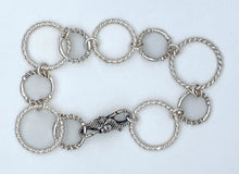 Load image into Gallery viewer, Silver link bracelet
