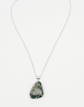 Load image into Gallery viewer, Moss agate necklace
