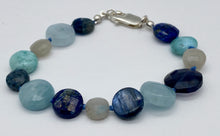 Load image into Gallery viewer, Blue gemstone bracelet
