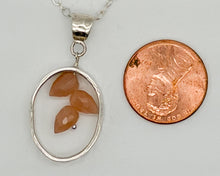 Load image into Gallery viewer, Peach moonstone and silver necklace
