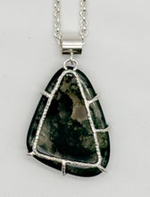 Load image into Gallery viewer, Moss agate necklace
