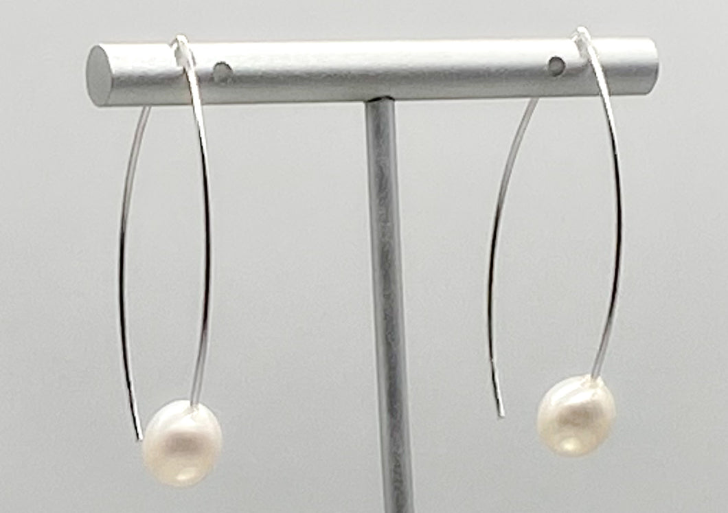 Pearl and silver earrings