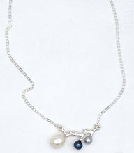 Load image into Gallery viewer, Pearl and silver necklace
