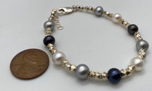 Load image into Gallery viewer, Pearl and silver bracelet
