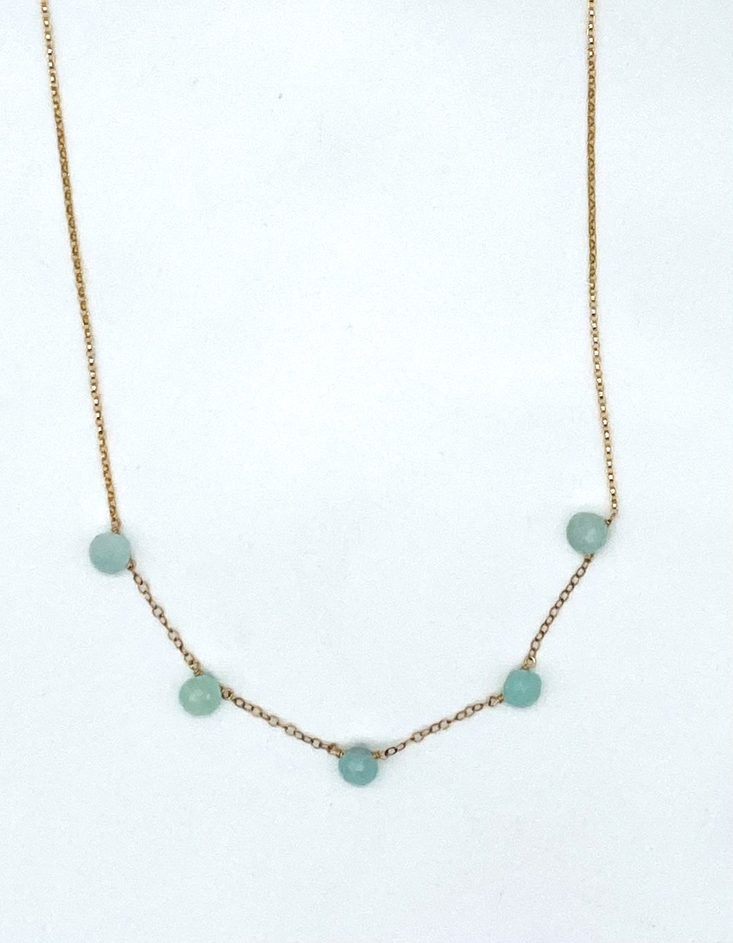 Peruvian chalcedony and gold necklace