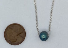 Load image into Gallery viewer, Floating stone necklace
