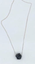 Load image into Gallery viewer, Wire ball necklace
