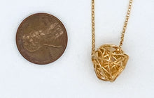 Load image into Gallery viewer, Wire ball necklace
