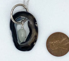 Load image into Gallery viewer, Agate and moonstone necklace
