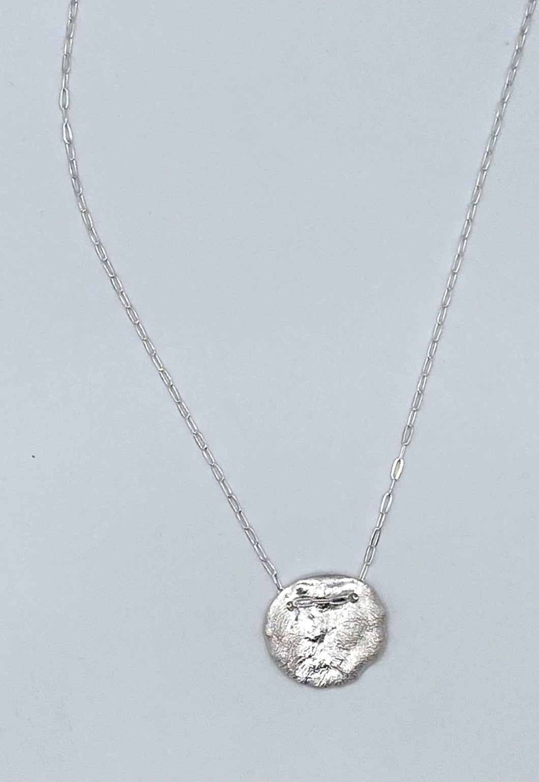 Reticulated silver necklace