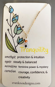Tranquility necklace in gold